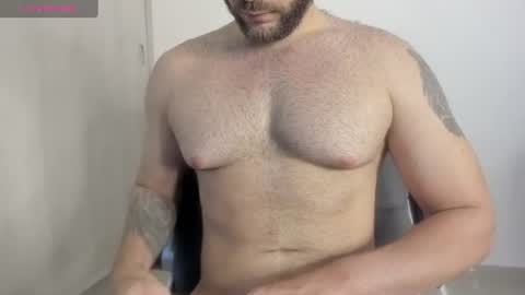 Snapshot of paolo_hanma chatting on June 11, 2026, 12:32 am Paolo online show from June 11, 2026, 12:32 am