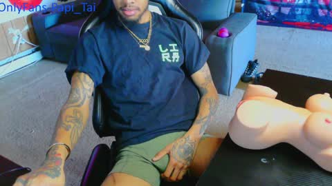 Snapshot of papi_tai chatting on December 14, 2024, 3:58 pm Papi Tai online show from December 14, 2024, 3:58 pm