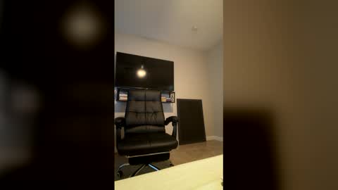 Snapshot of papimaikol020 chatting on April 5, 2026, 4:48 pm papimaikol020 online show from April 5, 2026, 4:48 pm