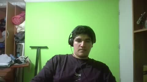 Snapshot of papitowilly999 chatting on February 8, 2025, 2:26 am Papito online show from February 8, 2025, 2:26 am