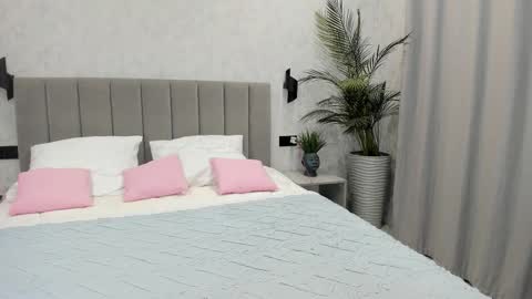 Melena online show from October 3, 2025, 8:33 am