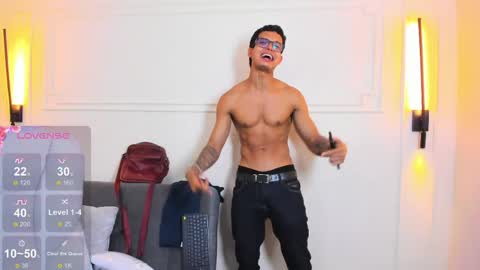 Ryan And Casper online show from May 22, 2026, 1:39 pm