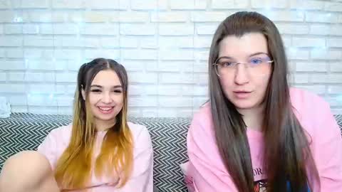 paradisexparadisex online show from February 6, 2026, 8:18 am