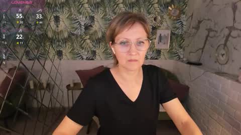 Snapshot of paris_cherry chatting on November 29, 2025, 1:14 pm Paris online show from November 29, 2025, 1:14 pm