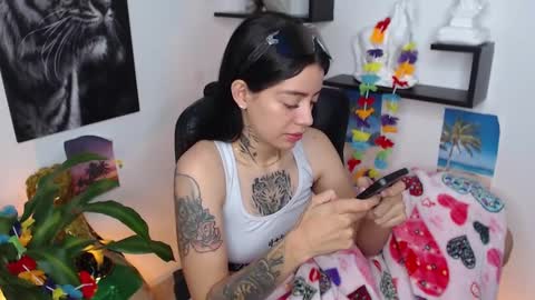 Paris D angelo online show from January 16, 2025, 3:45 am