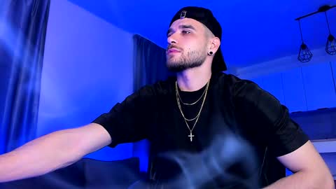 Paris online show from December 4, 2024, 10:41 pm