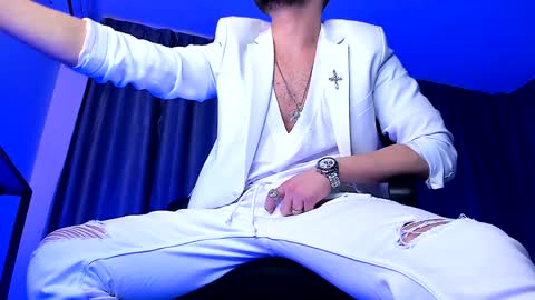 Paris online show from December 24, 2024, 10:28 pm