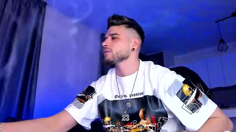 Paris online show from February 15, 2025, 7:06 pm