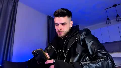 Snapshot of paris_lock chatting on February 1, 2026, 8:29 pm Paris online show from February 1, 2026, 8:29 pm