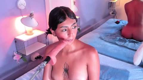 Snapshot of pariscotton chatting on December 13, 2024, 4:27 pm Paris online show from December 13, 2024, 4:27 pm