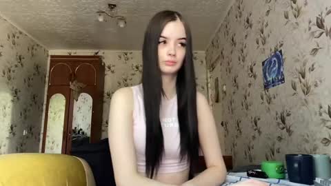 Milana online show from May 19, 2026, 9:37 am