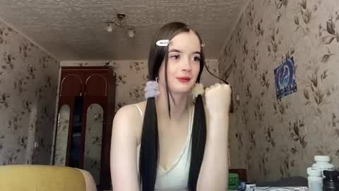 Milana online show from May 25, 2026, 6:41 am