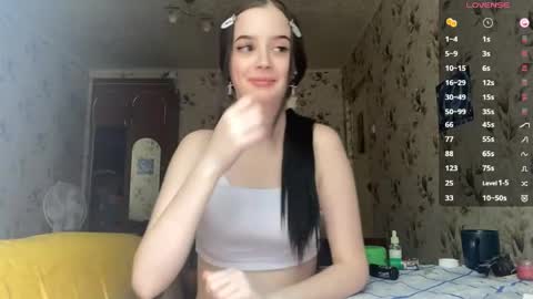 Milana online show from June 4, 2026, 1:50 pm