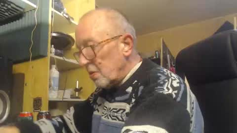 pascal88881 online show from January 2, 2025, 7:40 pm