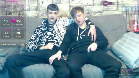 Max tall dark-haired guy with tattoos and Phil blond-haired online show from April 23, 2026, 2:13 am