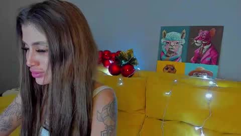 Snapshot of patricia_cox chatting on December 15, 2024, 9:42 pm Patricia GMT2 Wed-Thu 5-11am Sat-Mon 5-11am online show from December 15, 2024, 9:42 pm