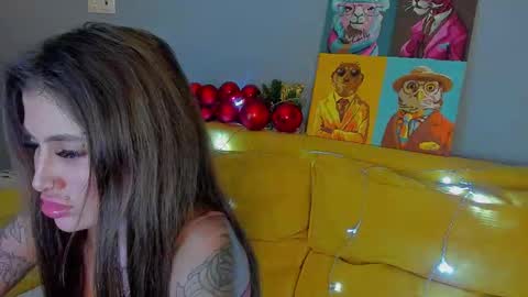 Snapshot of patricia_cox chatting on December 16, 2024, 12:48 am Patricia GMT2 Wed-Thu 5-11am Sat-Mon 5-11am online show from December 16, 2024, 12:48 am