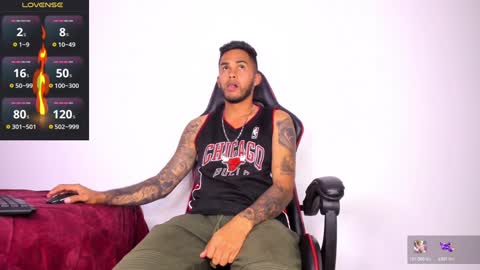 Snapshot of patrick_hot69 chatting on January 19, 2025, 3:50 am patrick_hot69 online show from January 19, 2025, 3:50 am