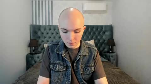 Snapshot of patrickbevy chatting on May 27, 2026, 1:57 am Patrick online show from May 27, 2026, 1:57 am