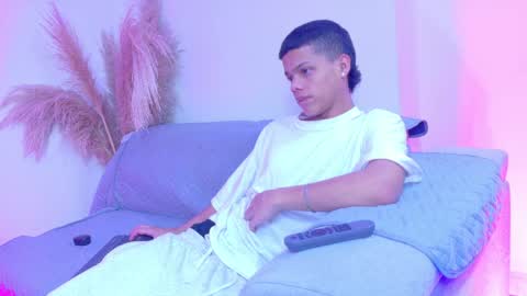 Snapshot of patriickmiller_ chatting on May 30, 2026, 7:22 pm Patrick online show from May 30, 2026, 7:22 pm