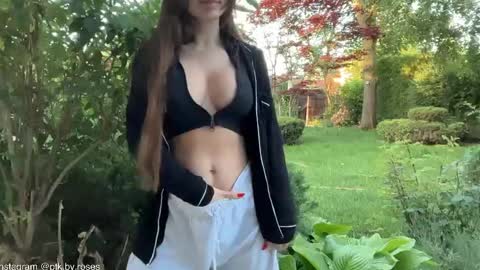 Andreea online show from May 27, 2026, 3:25 am