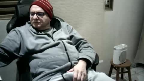 Snapshot of pattrom chatting on May 12, 2026, 12:52 am Patrom online show from May 12, 2026, 12:52 am