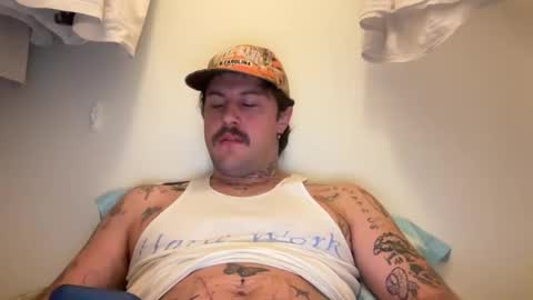 Snapshot of pattys_worlds chatting on April 17, 2026, 12:24 am Patty online show from April 17, 2026, 12:24 am