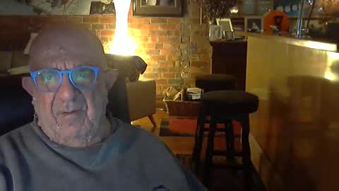 patvac online show from September 12, 2025, 1:33 pm