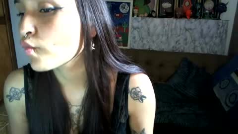 Snapshot of pau_cat chatting on July 19, 2026, 9:18 pm Pau online show from July 19, 2026, 9:18 pm