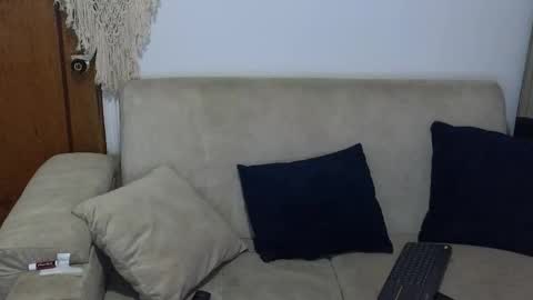 pau cute online show from November 12, 2025, 9:36 pm