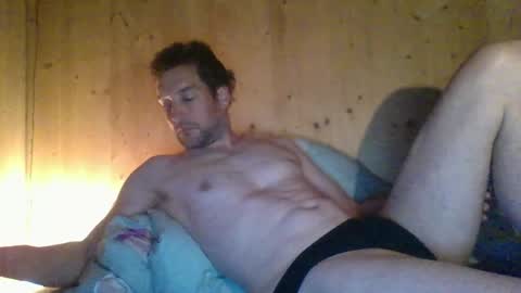 Snapshot of paueriwan chatting on April 26, 2026, 2:09 am paueriwan online show from April 26, 2026, 2:09 am