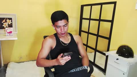 MrBigPaul online show from October 29, 2025, 8:49 am