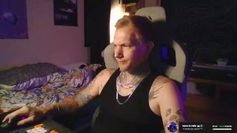 Snapshot of paul_razor chatting on June 1, 2026, 6:31 pm Paul online show from June 1, 2026, 6:31 pm