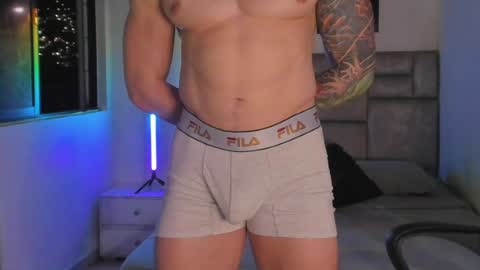 Snapshot of paul_roger chatting on July 15, 2026, 1:00 am PAUL ROGER online show from July 15, 2026, 1:00 am