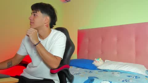 paul_sexycock online show from January 25, 2025, 12:16 pm