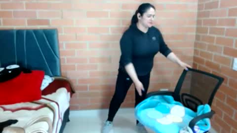 Snapshot of paula__117 chatting on May 31, 2026, 1:25 am paula__117 online show from May 31, 2026, 1:25 am