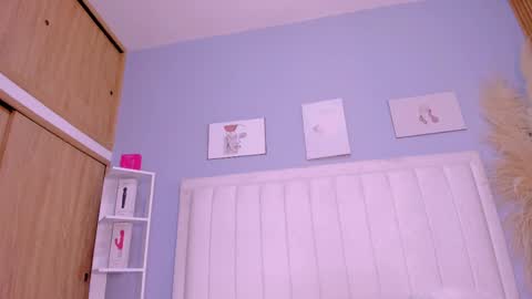 Pau online show from October 6, 2025, 7:00 pm