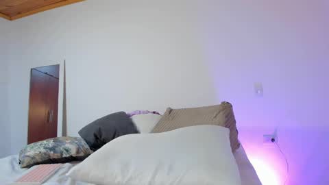 Snapshot of paula_perez07 chatting on December 26, 2024, 5:04 am Paula perez - online show from December 26, 2024, 5:04 am