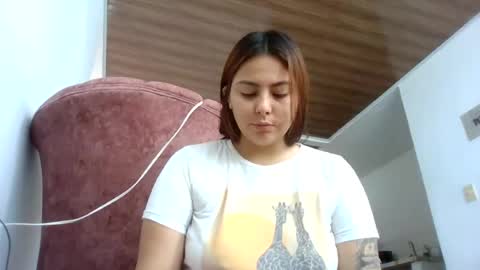 paula_torrez online show from July 17, 2026, 3:29 pm