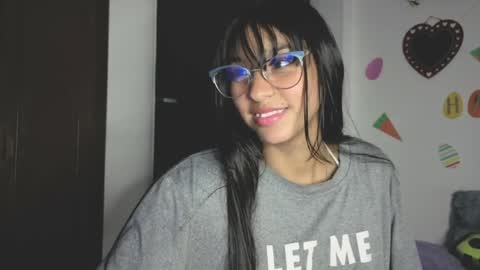 Snapshot of paulacutexs chatting on April 1, 2026, 3:07 am Paula online show from April 1, 2026, 3:07 am