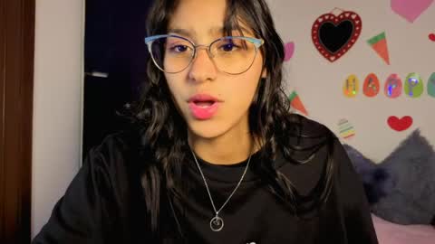 Snapshot of paulacutexs chatting on April 16, 2026, 4:46 am Paula online show from April 16, 2026, 4:46 am