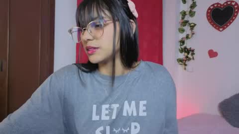 Paula  online show from June 5, 2026, 6:52 am