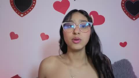 Paula  online show from June 10, 2026, 4:34 am