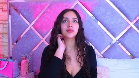 Snapshot of paulette_dupont_ chatting on May 3, 2026, 3:23 am paulette_dupont_ online show from May 3, 2026, 3:23 am