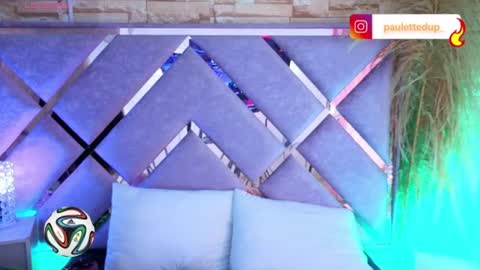 paulette_dupont_ online show from June 14, 2026, 2:09 am
