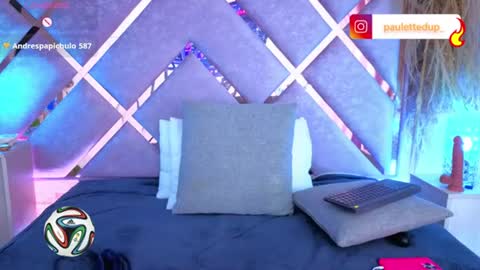 paulette_dupont_ online show from June 18, 2026, 9:14 am