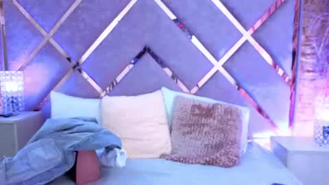 paulette_dupont_ online show from July 5, 2026, 11:23 pm