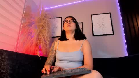 Snapshot of paulina_bennet chatting on July 24, 2026, 10:57 am paulina_bennet online show from July 24, 2026, 10:57 am