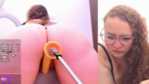 Paulina Davis  online show from February 3, 2025, 3:42 am