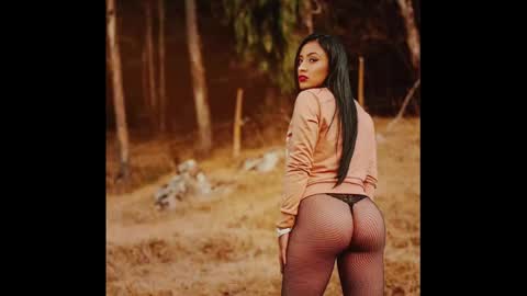 paulina online show from December 4, 2024, 6:50 pm